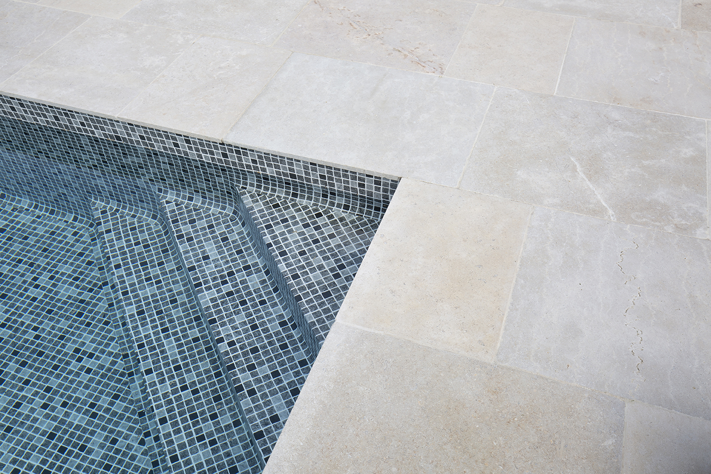 Dijon Blend Natural Stone Outdoor Tiles