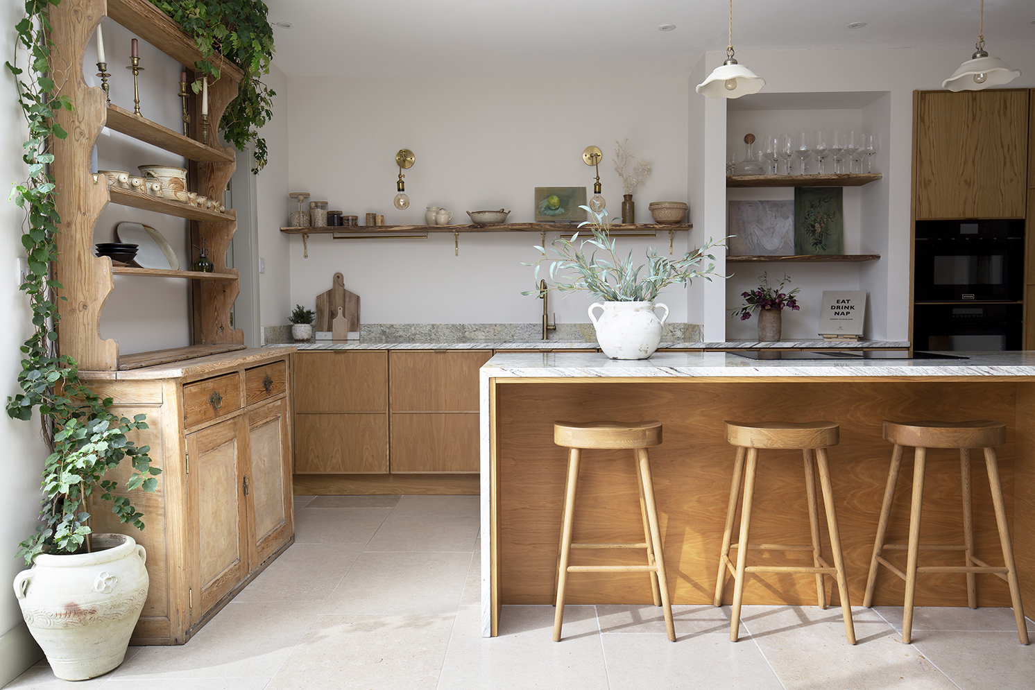 Dijon Tumbled Limestone Kitchen Tiles