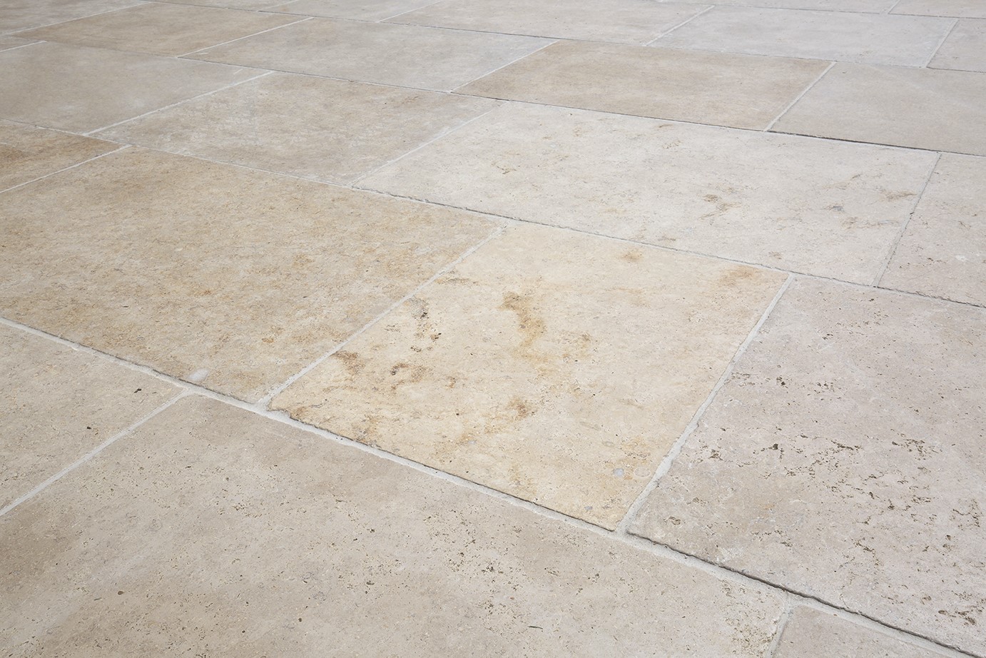 Dijon Blend Limestone Free Length Natural Stone